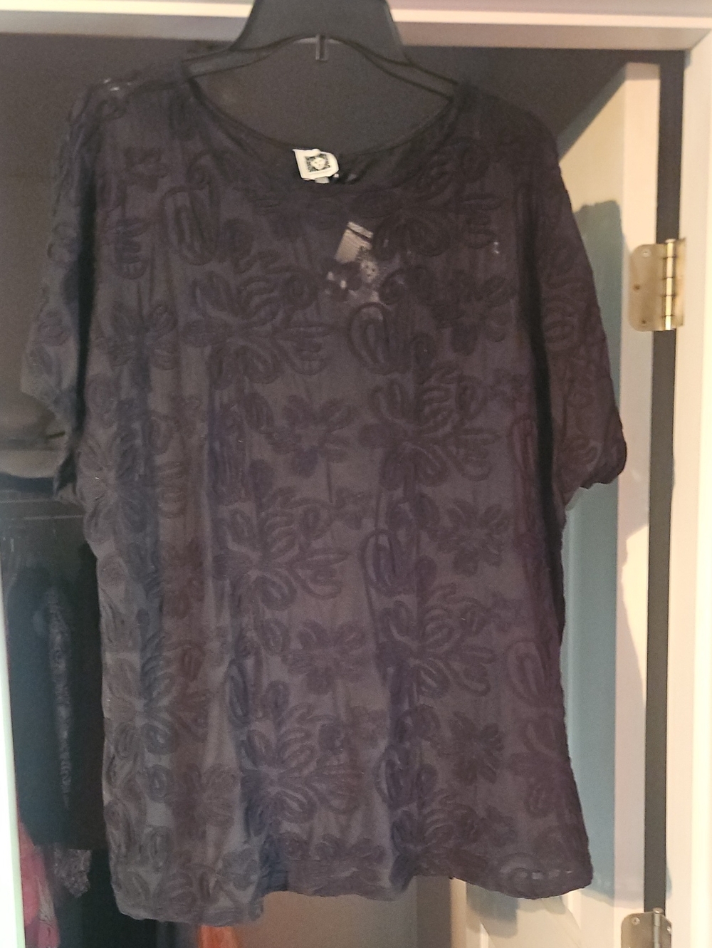 Anne Klein Black Floral Burnout Short Sleeve Tee